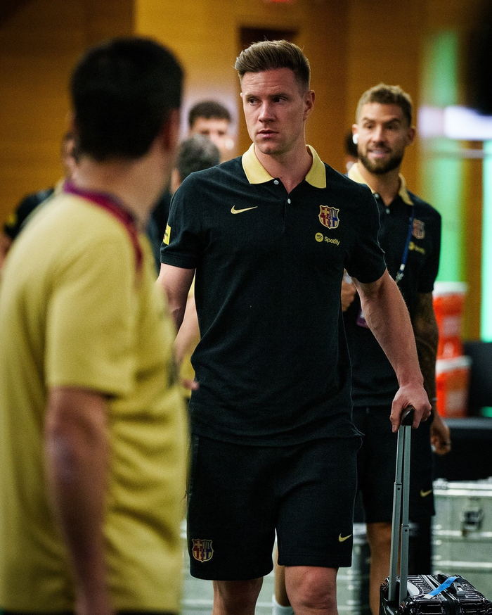 米兰体育官网-切尔西力克丹麦,特尔施特根高光表现