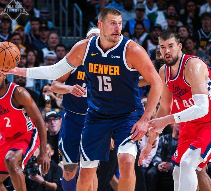 关于猛龙翻盘快船，约基奇关键制胜的信息