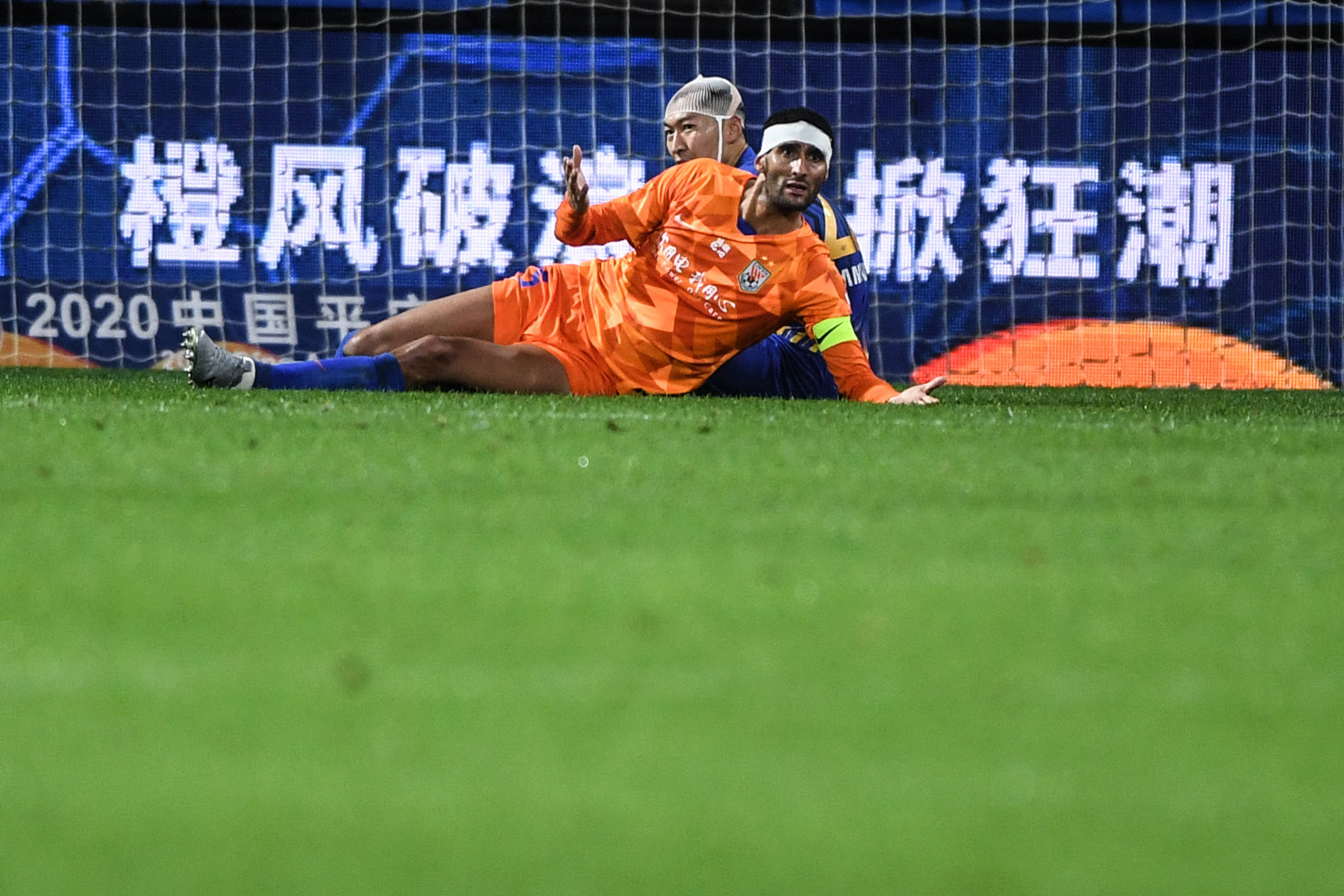 米兰体育官网-江苏苏宁将对阵山东泰山，谁能笑到最后