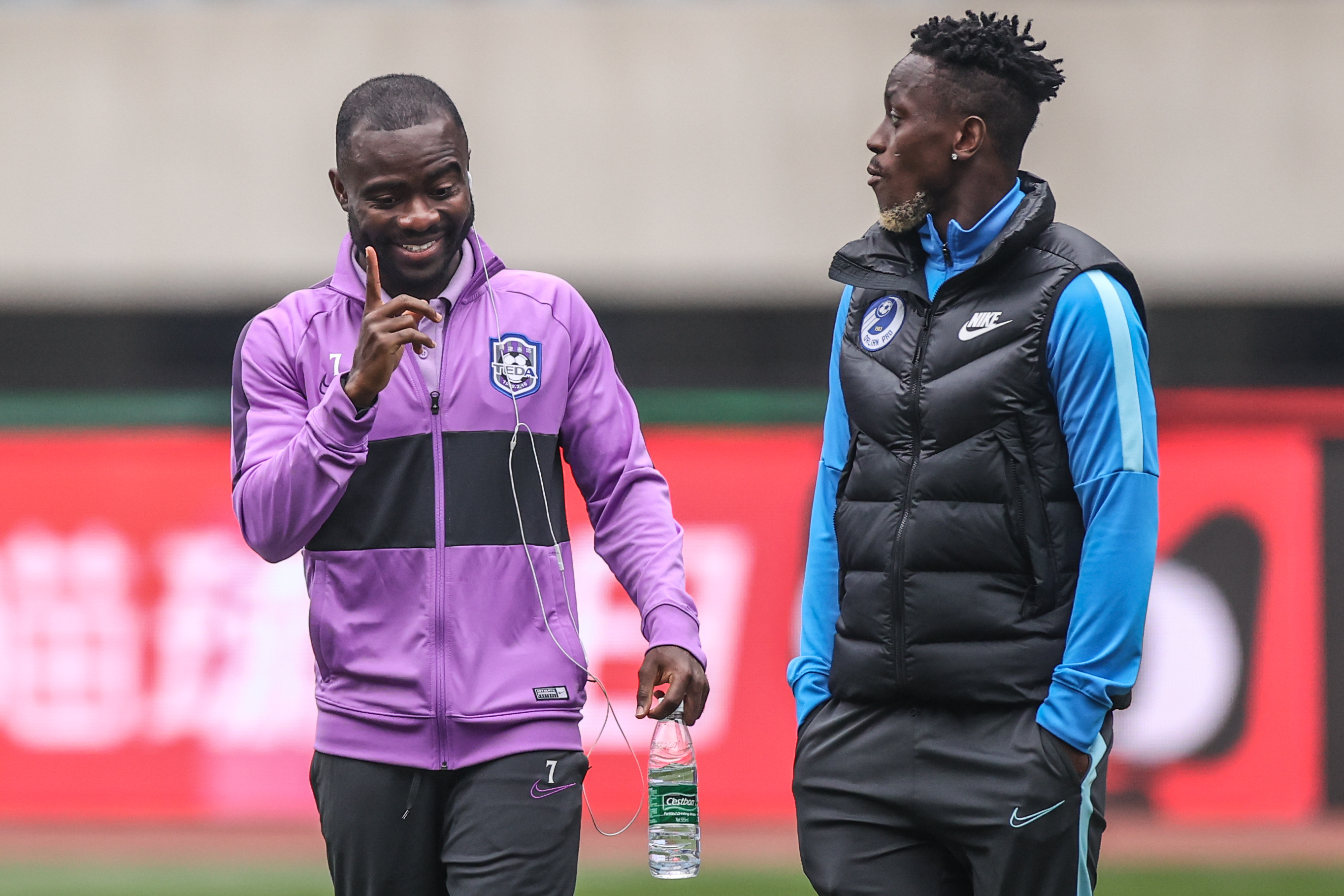 关于天津泰达球员努力拼搏，争取胜利的信息