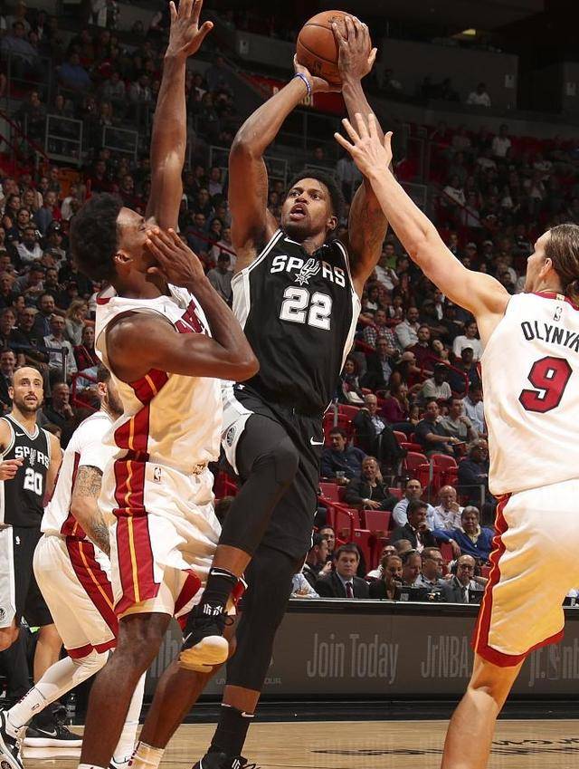 ac米兰体育官网-怀特塞德受伤,猛龙队遭遇挑战的简单介绍