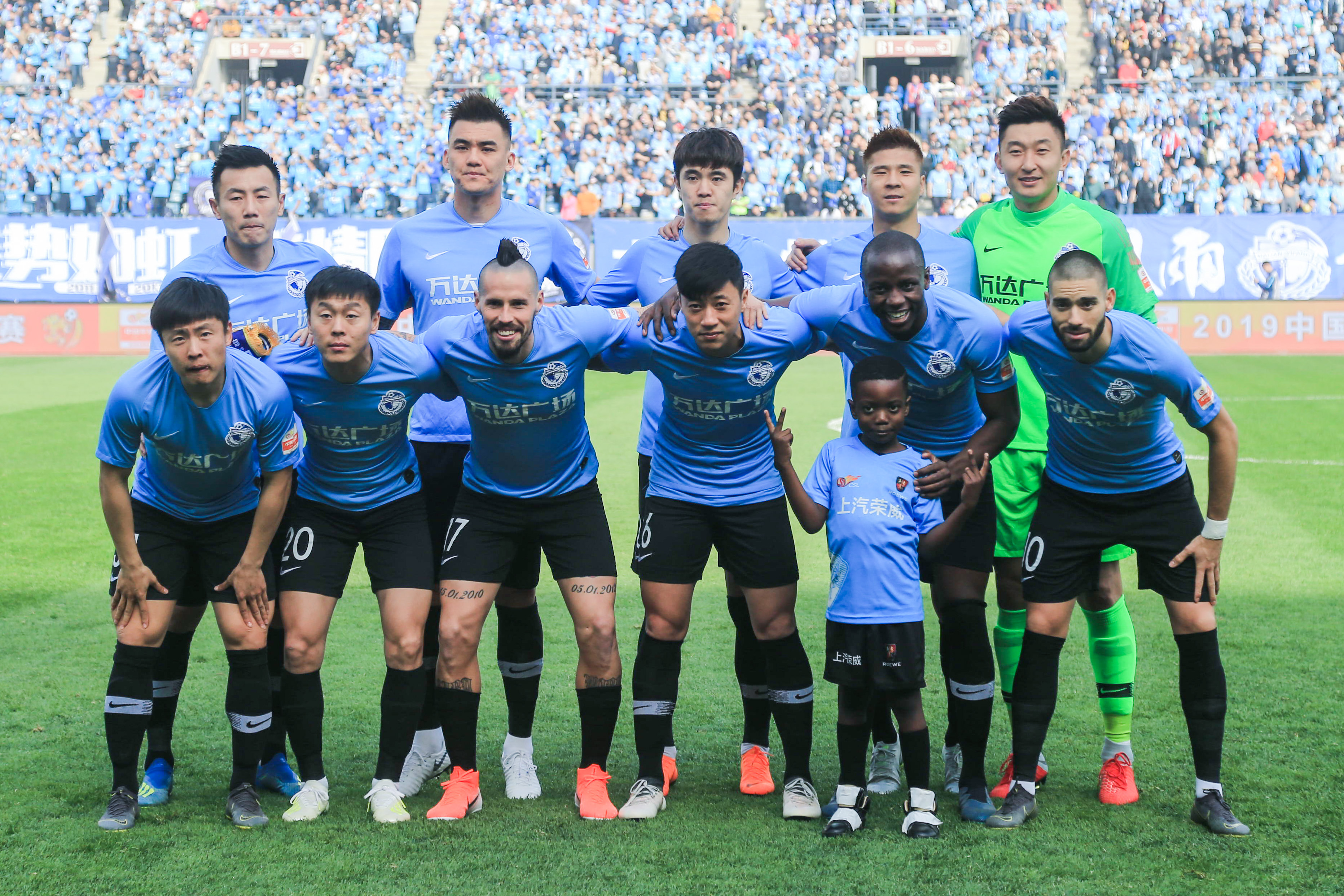 大连一方球队备战实力横溢，备战新赛季冲击冠军的简单介绍