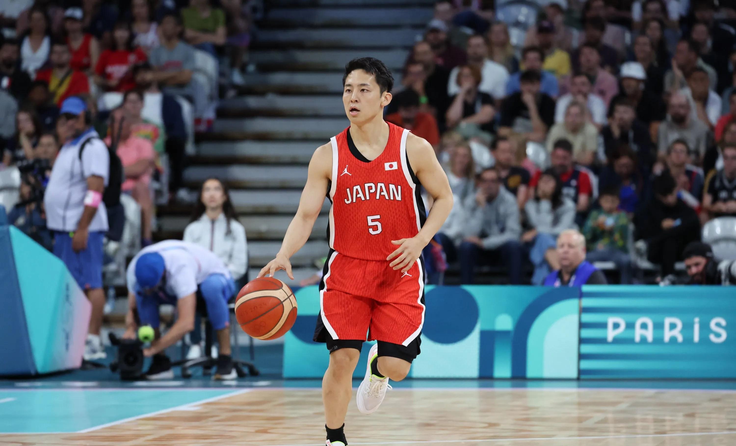 米兰-日本男篮鏖战猛龙,波尔津吉斯一己之力扛起全队的简单介绍