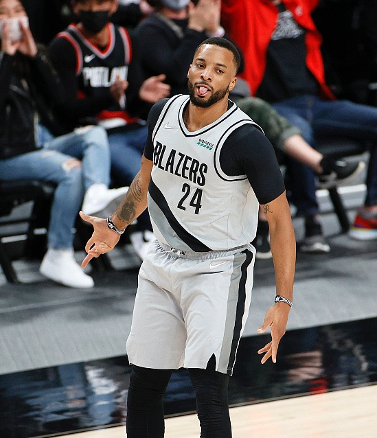 ac米兰-德国鏖战哥伦比亚，罗德里戈一己之力扛起全队的简单介绍