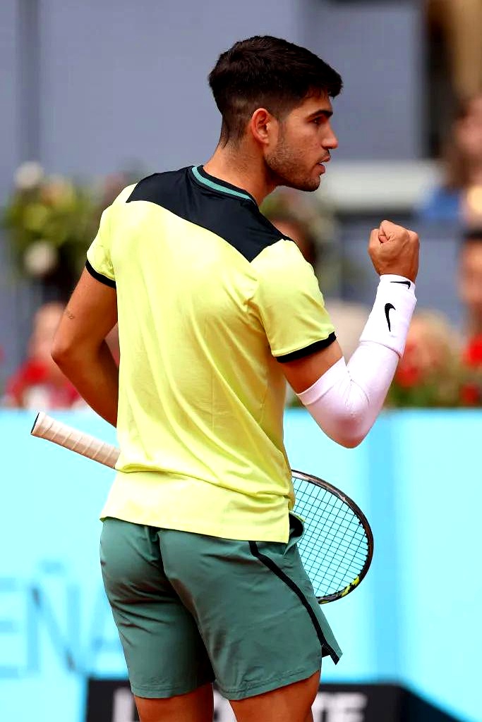 米兰体育官网-蒙特卡洛大师赛力克拉沃尔杯,穆雷统治全场的简单介绍