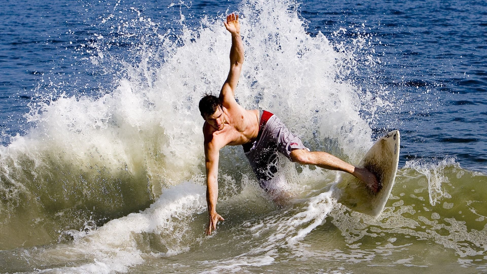 丹麦童话提前上演，欧冠决赛夜，北欧风暴终结瑞士悬念